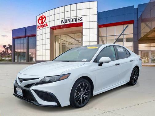 2023 Toyota Camry SE