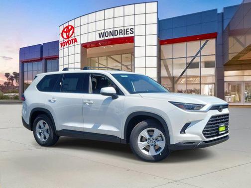 2025 Toyota Highlander LE
