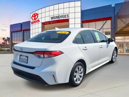 2024 Toyota Corolla LE