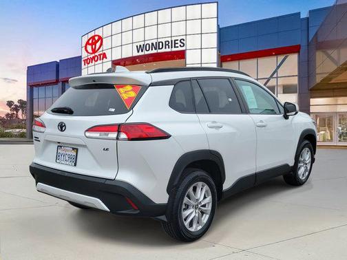 2022 Toyota Corolla Cross LE