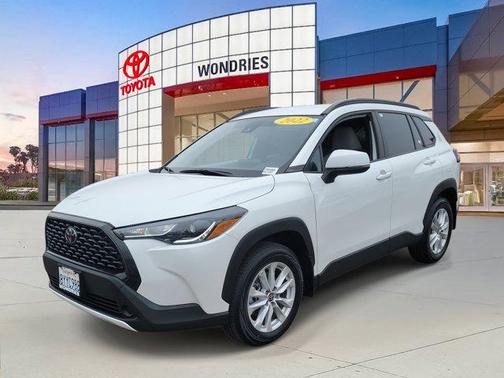 2022 Toyota Corolla Cross LE