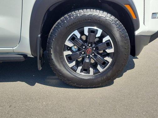 2024 Nissan Frontier PRO-X