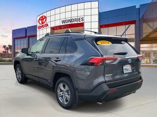 2024 Toyota RAV4 Hybrid LE