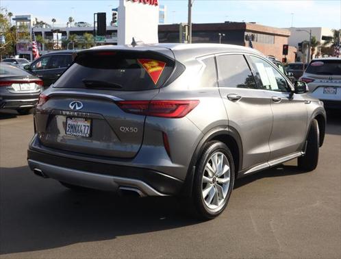 2021 INFINITI QX50 LUXE