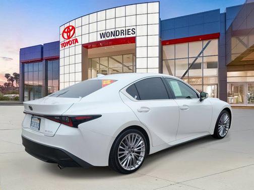 2022 Lexus IS 300 Base