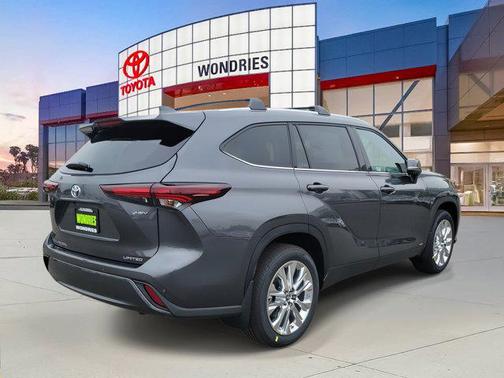 2025 Toyota Highlander Hybrid Limited