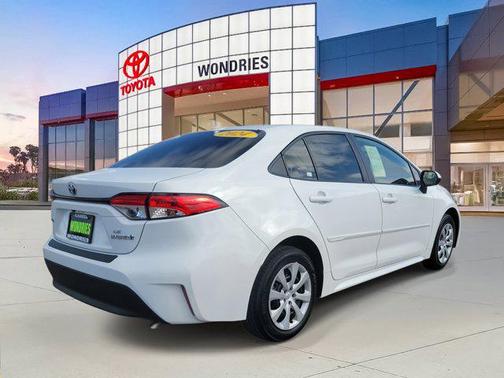 2024 Toyota Corolla Hybrid LE