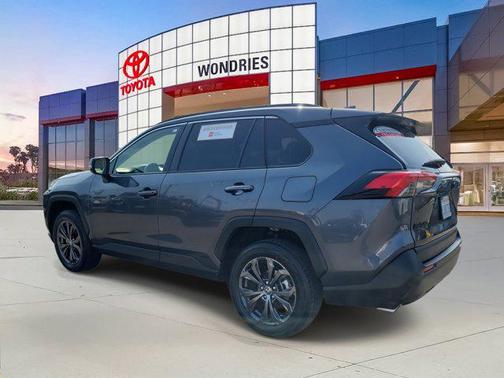 2023 Toyota RAV4 Hybrid XLE Premium