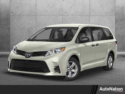 2018 Toyota Sienna XLE