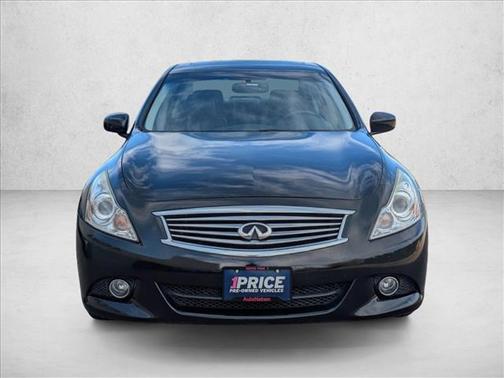 2015 INFINITI Q40 Base