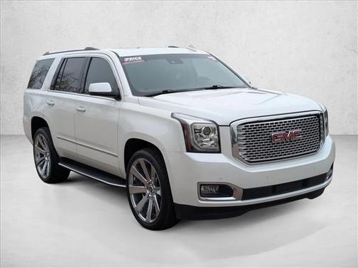 White Frost Tricoat 2017 GMC Yukon Denali