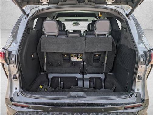 2022 Toyota Sienna XSE 7 Passenger
