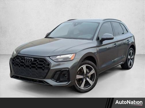Daytona Gray Pearl Effect 2022 Audi Q5 45 S line Premium Plus