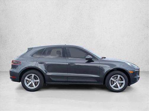2018 Porsche Macan AWD