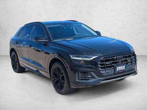 Mythos Black Metallic 2022 Audi Q8 55 Premium