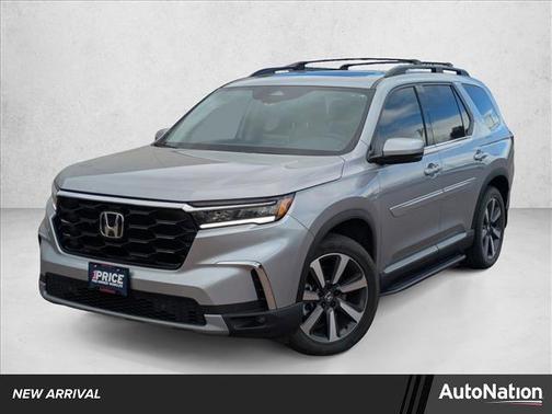 2025 Honda Pilot Touring 8-Passenger