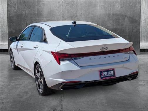 2021 Hyundai ELANTRA Limited