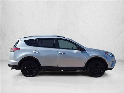 Silver Sky Metallic 2018 Toyota RAV4 LE