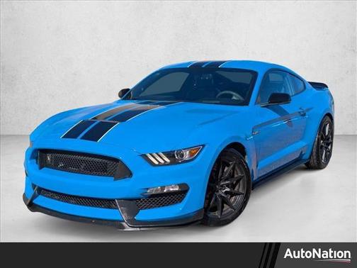 2017 Ford Shelby GT350 Base