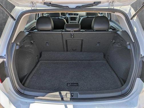 2016 Volkswagen Golf TSI SE 4-Door