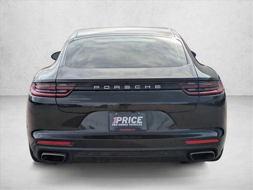 2018 Porsche Panamera 4
