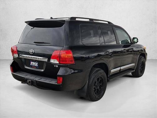 2015 Toyota Land Cruiser Base