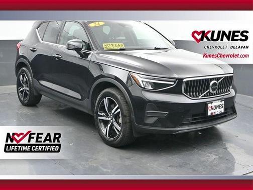 2024 Volvo XC40 B5 Core