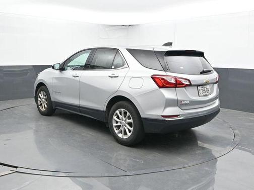 Silver Ice Metallic 2020 Chevrolet Equinox 2LT