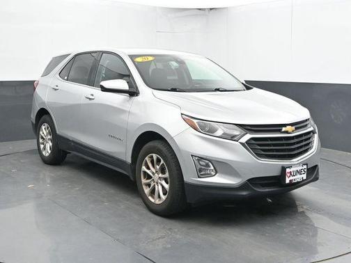 Silver Ice Metallic 2020 Chevrolet Equinox 2LT