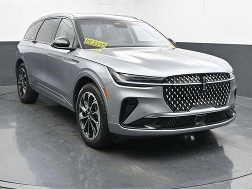 2024 Lincoln Nautilus Reserve