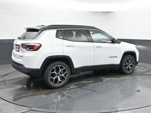 Bright White Clearcoat 2025 Jeep Compass Limited