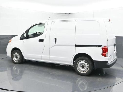 2021 Nissan NV200 S