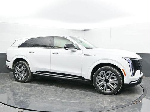 2025 Cadillac Escalade IQ Luxury 2