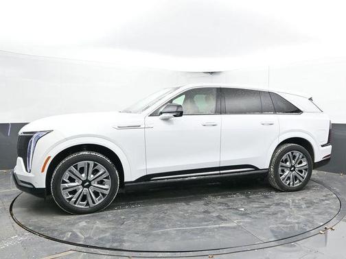 2025 Cadillac Escalade IQ Luxury 2