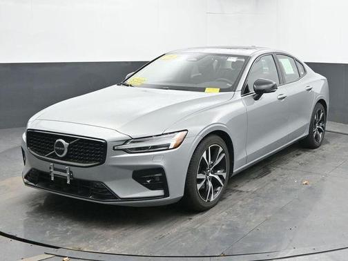 2025 Volvo S60 B5 Core