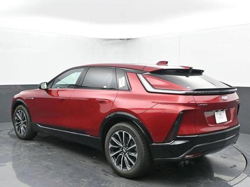 2025 Cadillac LYRIQ Sport