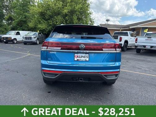 2024 Volkswagen Atlas Cross Sport 2.0T SE w/Technology