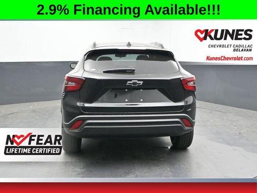 Mosaic Black Metallic 2026 Chevrolet Trax LT