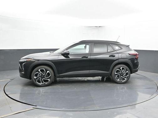 Mosaic Black Metallic 2026 Chevrolet Trax 2RS