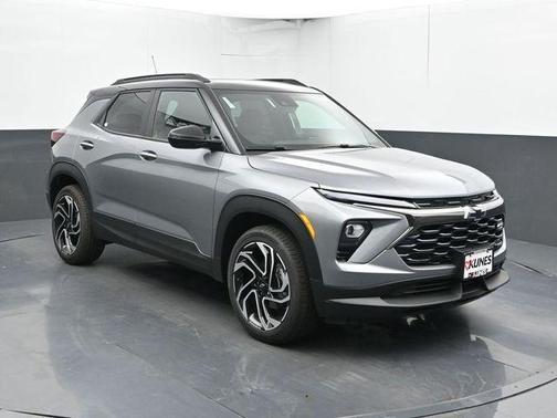 Sterling Gray Metallic 2026 Chevrolet Trailblazer RS