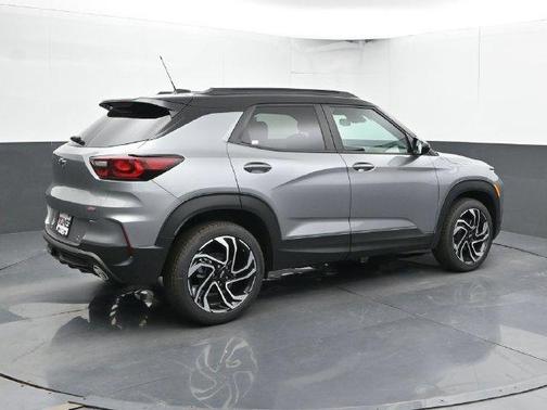 Sterling Gray Metallic 2026 Chevrolet Trailblazer RS