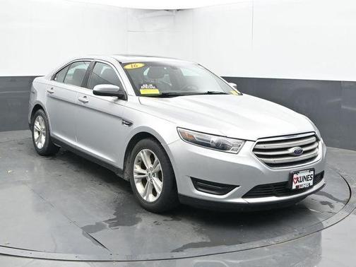 Ingot Silver 2016 Ford Taurus SEL