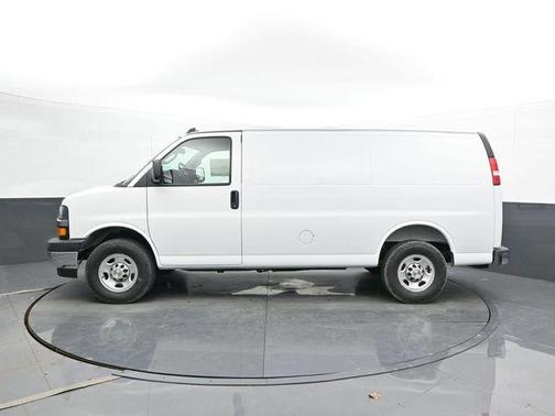Summit White 2026 Chevrolet Express 2500 Work Van