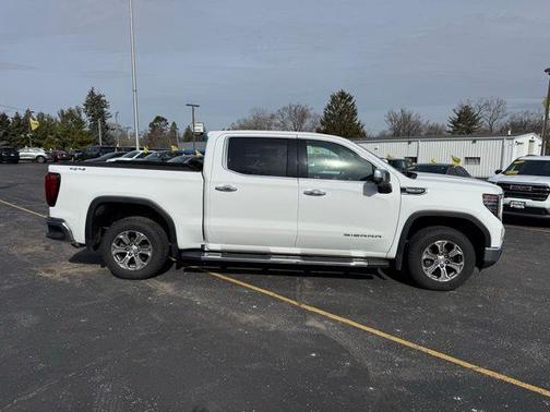 Summit White 2023 GMC Sierra 1500 SLT