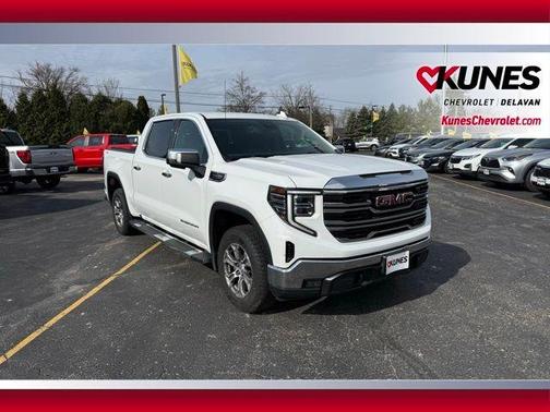 Summit White 2023 GMC Sierra 1500 SLT