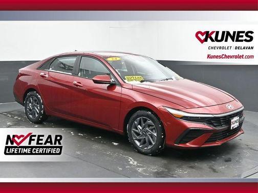 2024 Hyundai ELANTRA SEL