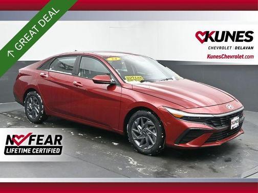 2024 Hyundai ELANTRA SEL