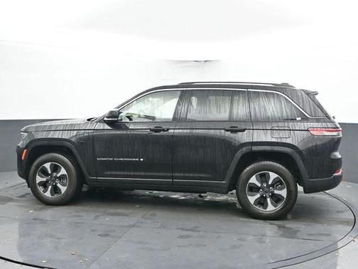 2022 Jeep Grand Cherokee 4xe Base