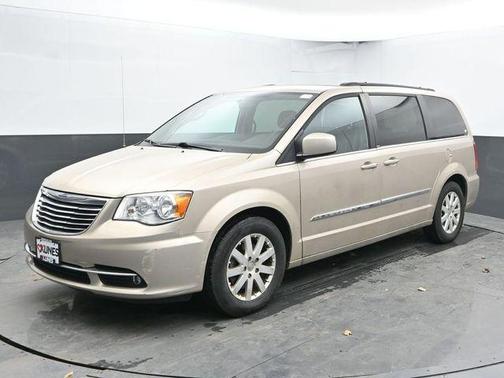 2014 Chrysler Town & Country Touring