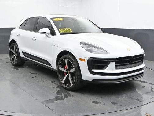White 2023 Porsche Macan S